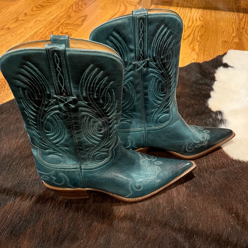 Stylish Teal Green Leather Cowboy Boots - Picture 6 of 7